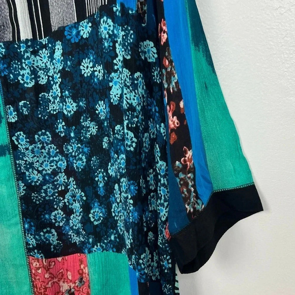 LA Cera Women’s L 3/4 Sleeve Patchwork Multi Color Button Up Tunic Top - Picture 7 of 10